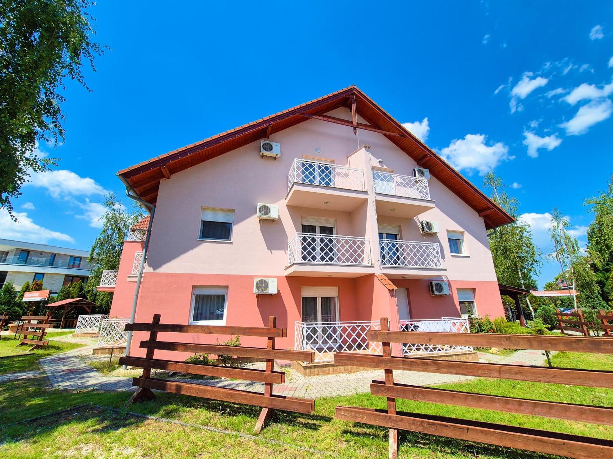 Ildiko Apartmanhaz Zamárdi エクステリア 写真